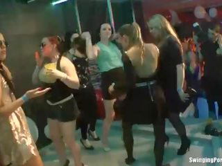 Безсрамен проститутките танц erotically